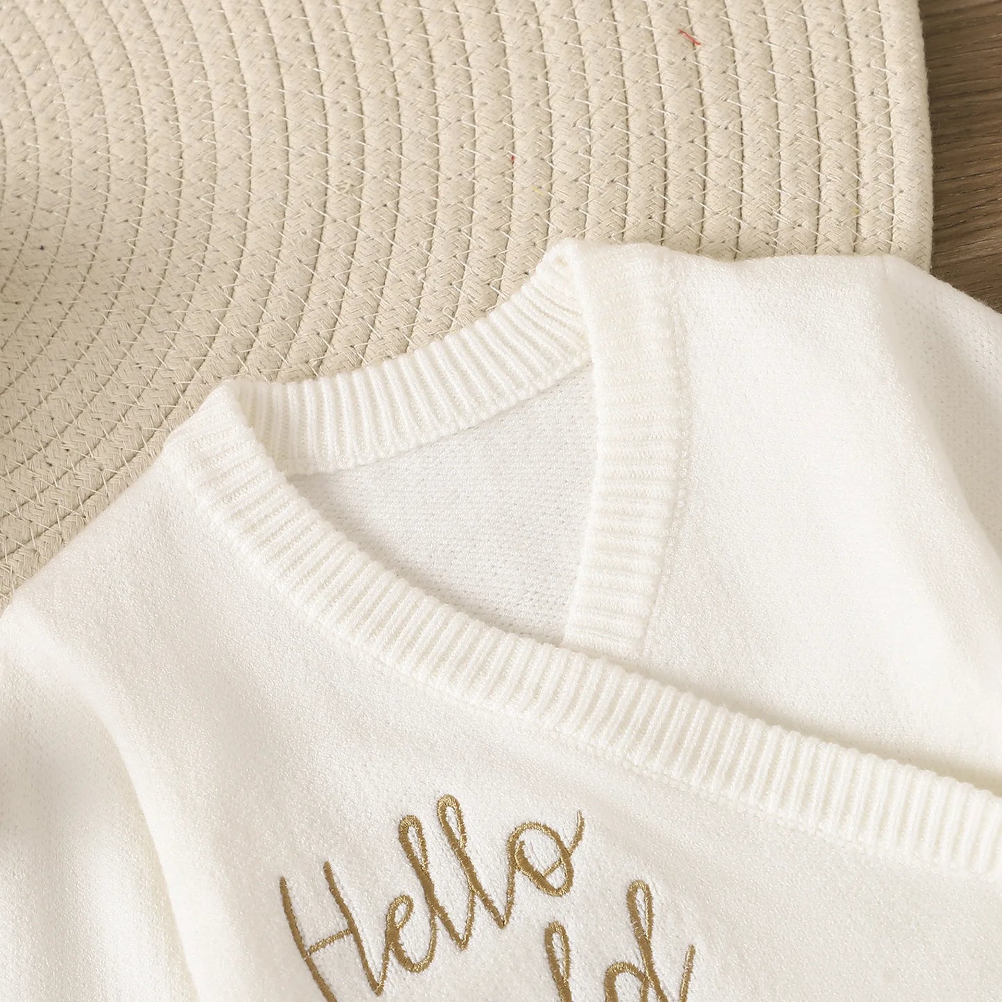 Apparel Collection 2025, Hello World